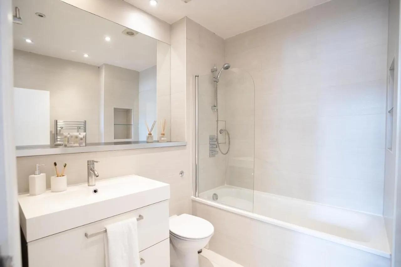 Apartment Perfect For Business & Corporate Stays - Three Bed With City View Shoreditch London