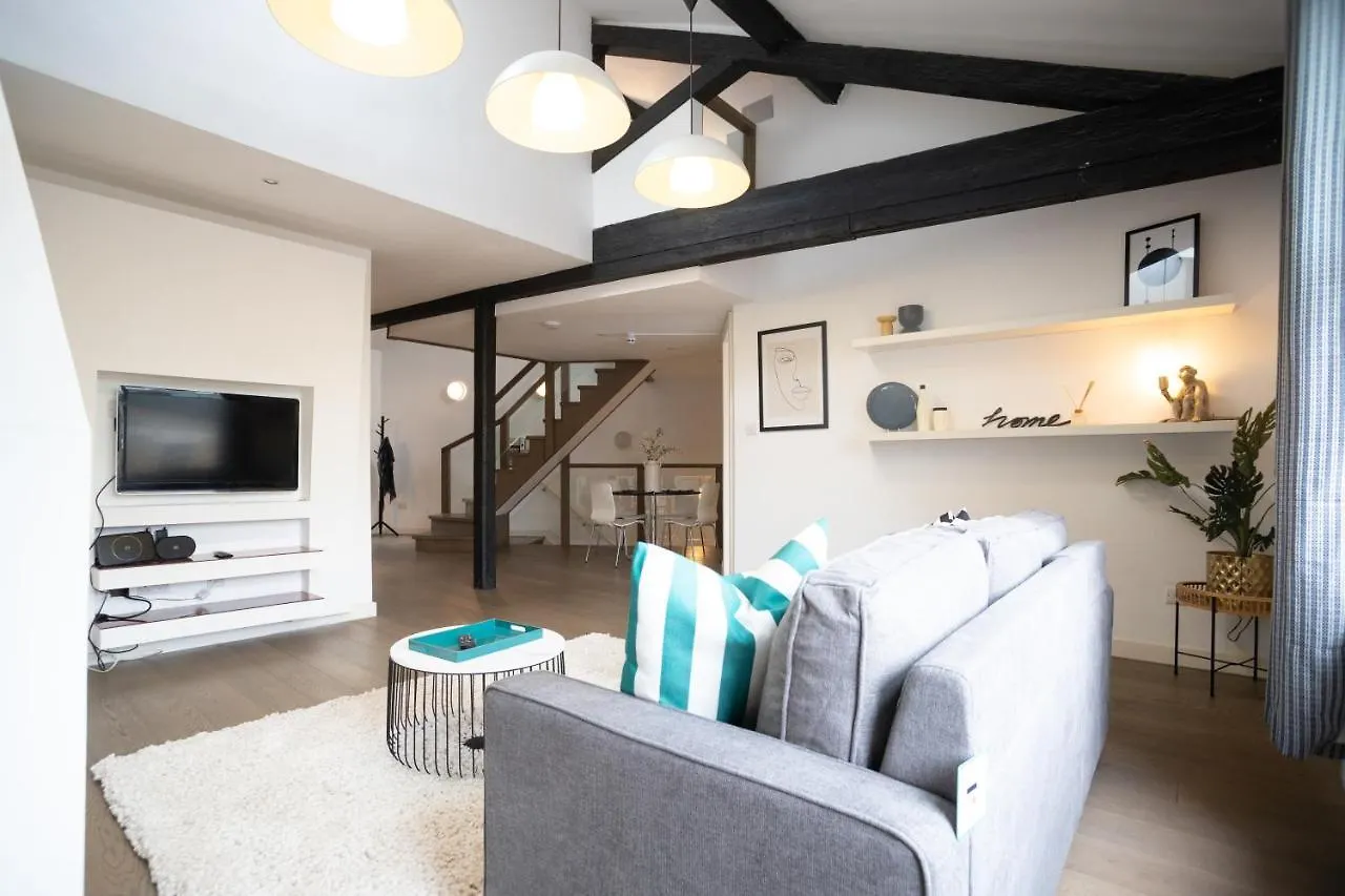 Perfect For Business & Corporate Stays - Three Bed With City View Shoreditch London 0*,