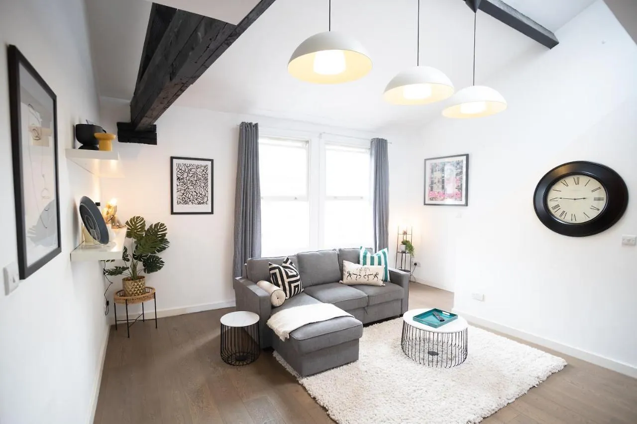 Perfect For Business & Corporate Stays - Three Bed With City View Shoreditch London