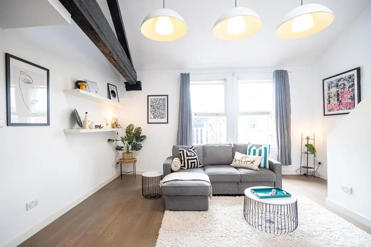 Perfect For Business & Corporate Stays - Three Bed With City View Shoreditch London