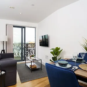 1 Bed Flat Near Canary Wharf, O2 Apartment
